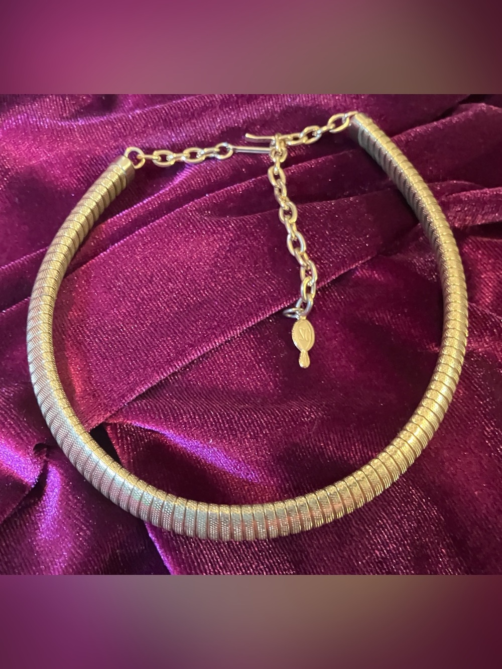 Sarah Coventry Vintage Gold Mesh Snake Chain Collar Necklace